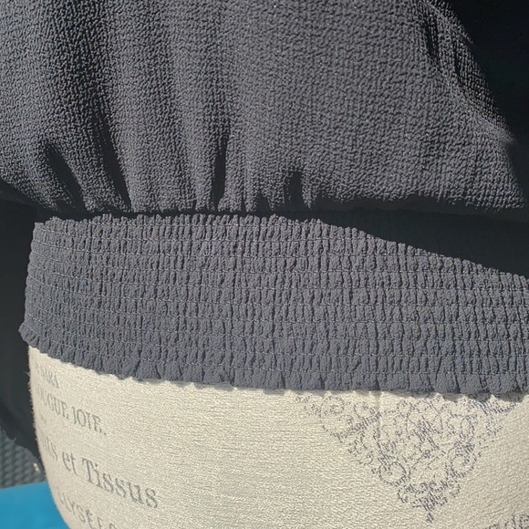 Bebe black longsleeve gold chain open back gold buttons womens blouse shirt XS​ - Picture 5 of 8